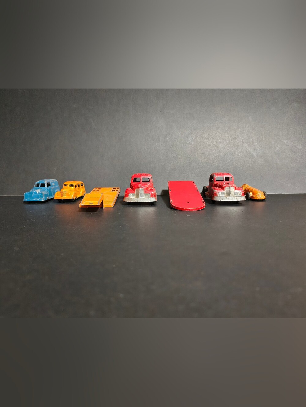 Tootsie Toy Lot Die Metal 1950s Cars Trucks Trailers Lot of 7